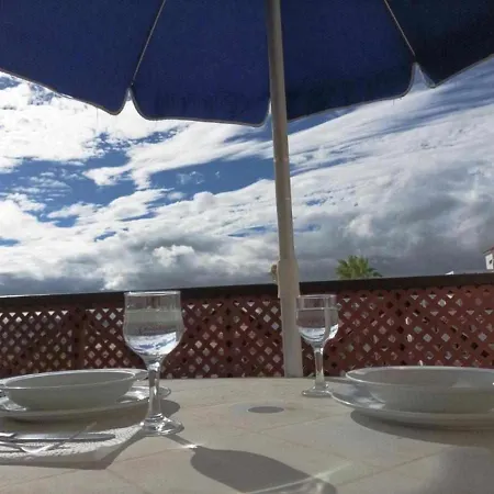 Apartamento Golf Del Sur Con Vistas A La Piscina Compartida Apartamento San Miguel de Abona